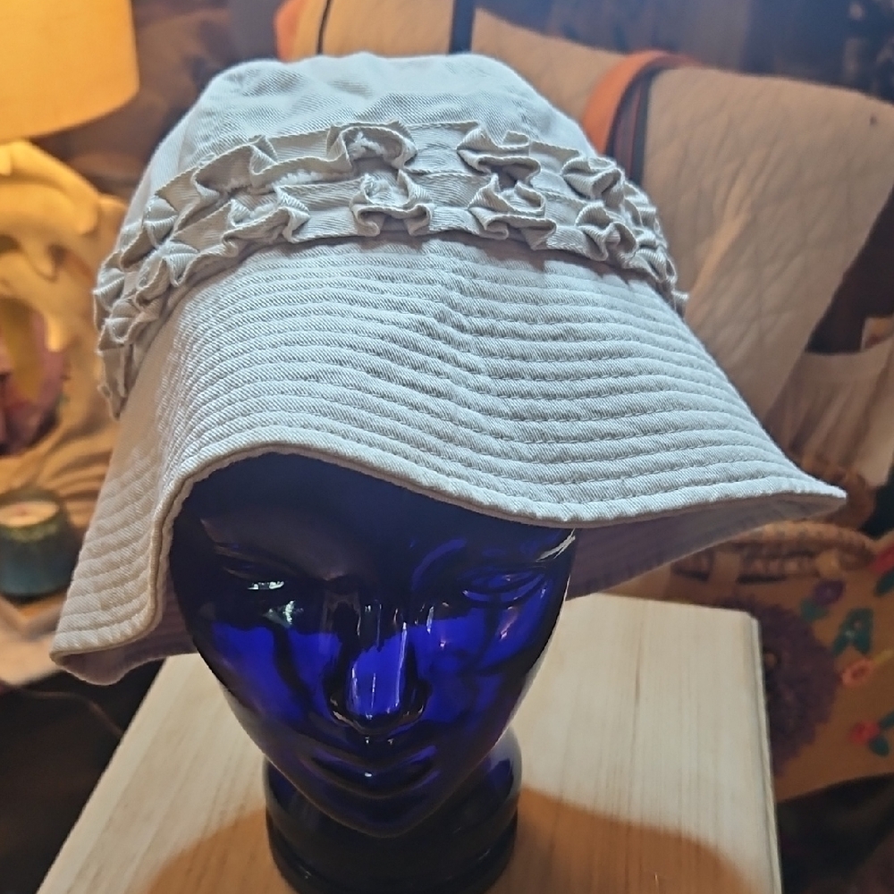 Betmar Cream and Black Patterned Bucket Hat
